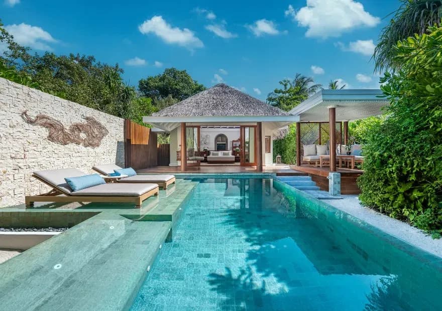 Beach Pool Villa private infinity pool at Anantara Kihavah Maldives Villas
