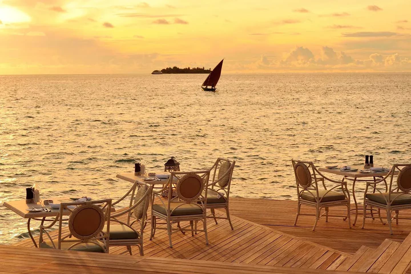 Ocean Breeze overwater restaurant at Ayada Maldives