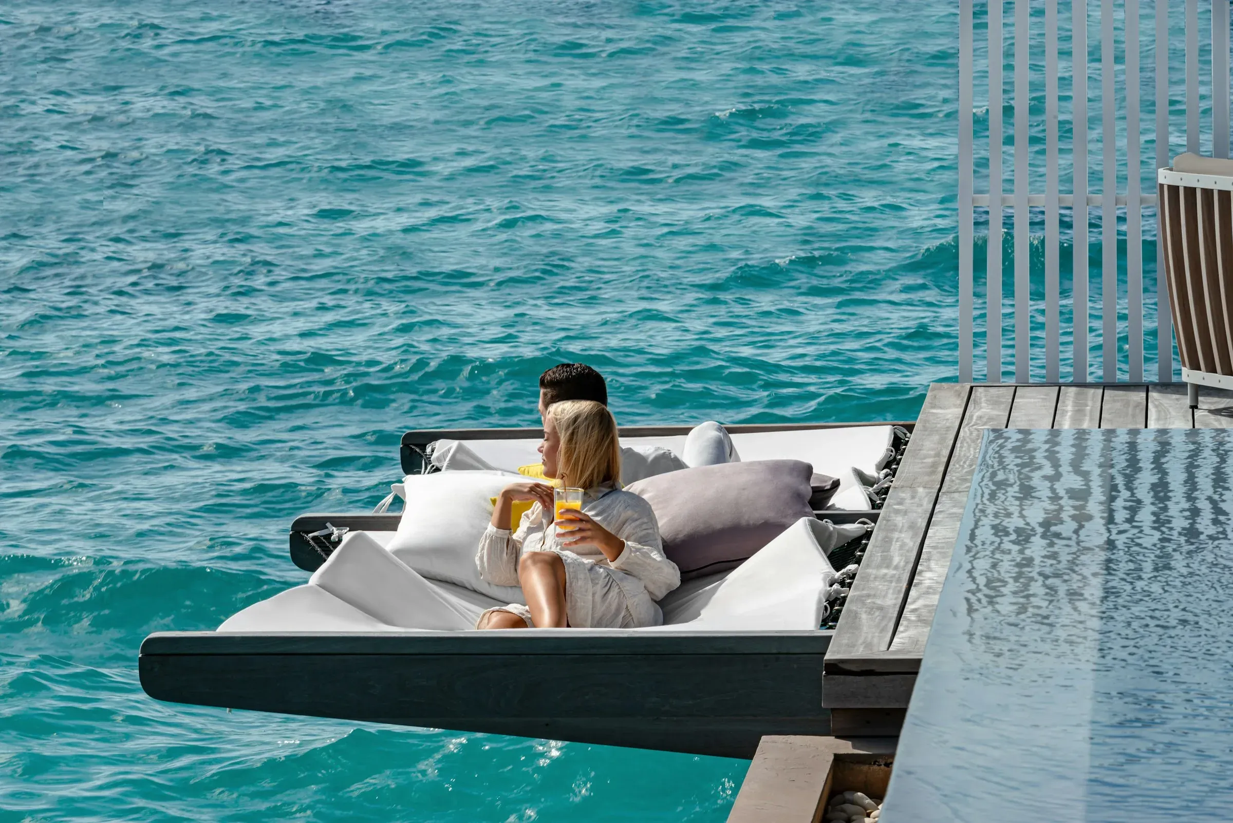 Outdoor hammock over the lagoon at the 1-Bedroom Horizon Villa, Cheval Blanc Randheli