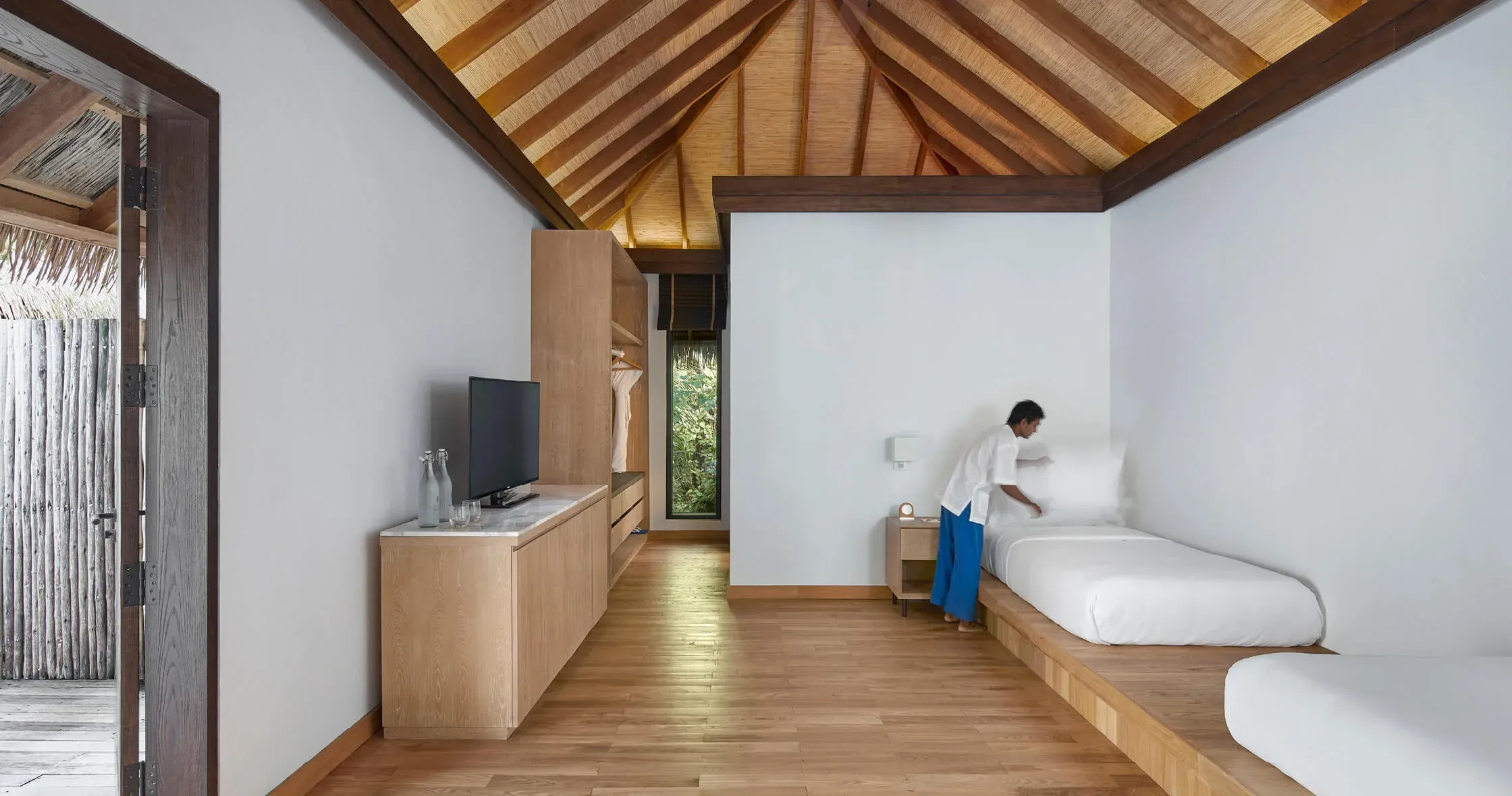 Two-Bedroom Beach Villa twin room with sea view at COMO Maalifushi