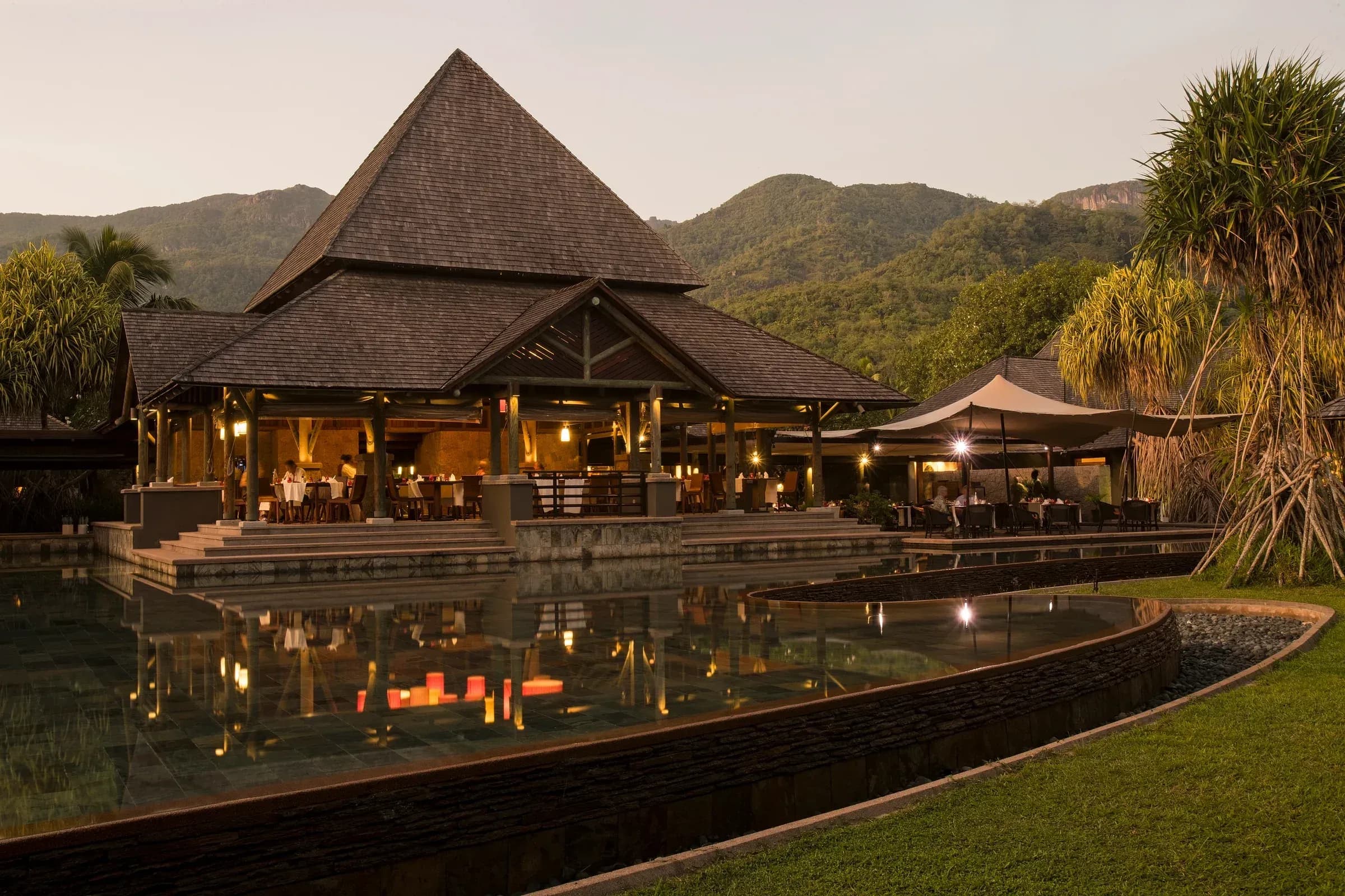 Corossol international buffet restaurant at Constance Ephelia