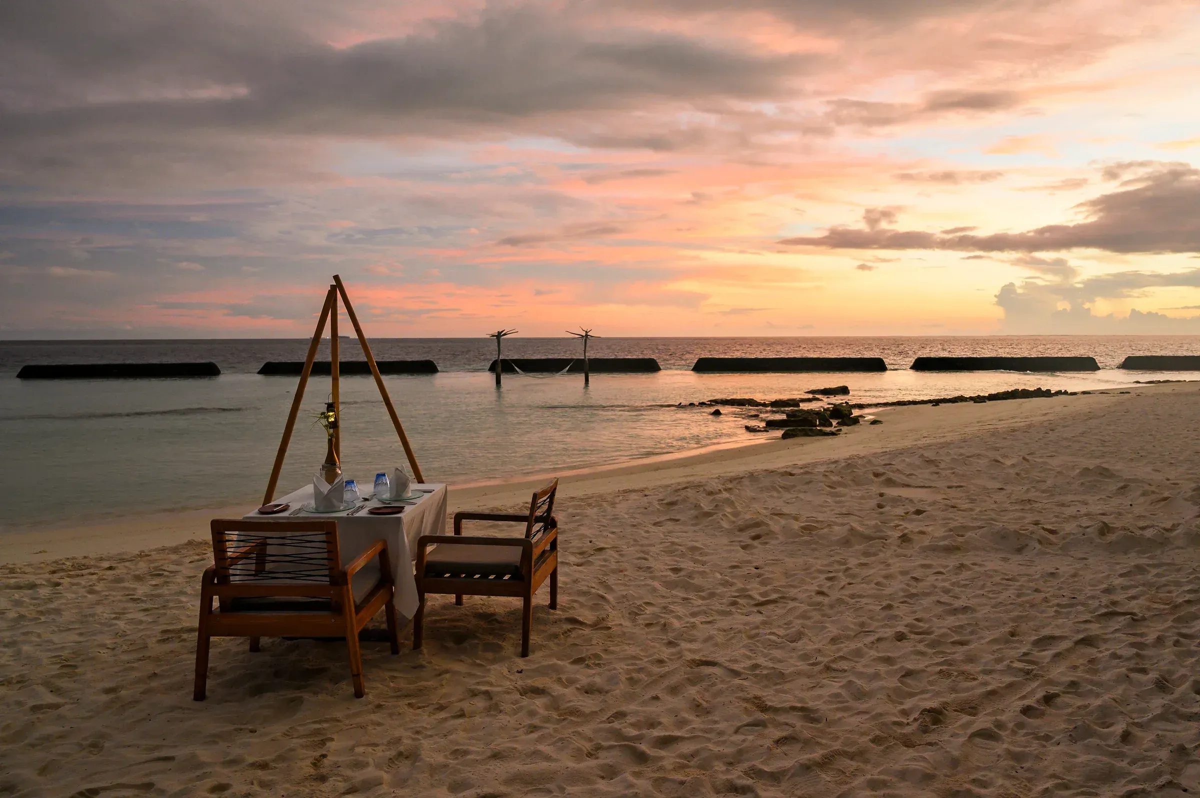Alizee Restaurant beach grill dining at Constance Moofushi
