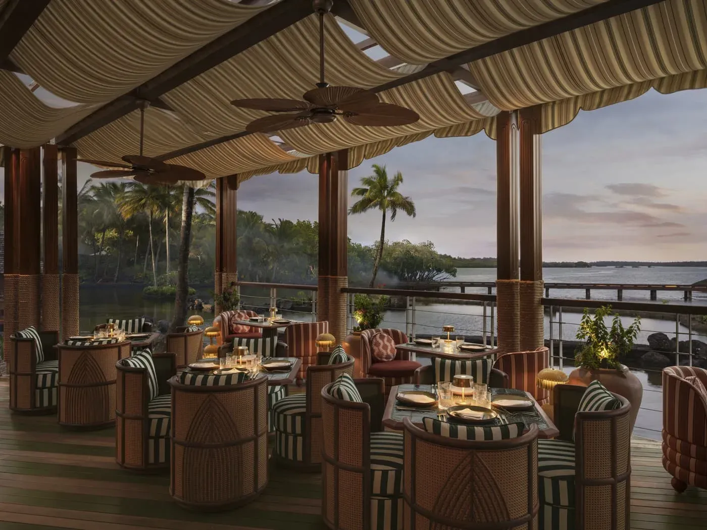 ANGARA restaurant at Four Seasons Resort Mauritius at Anahita