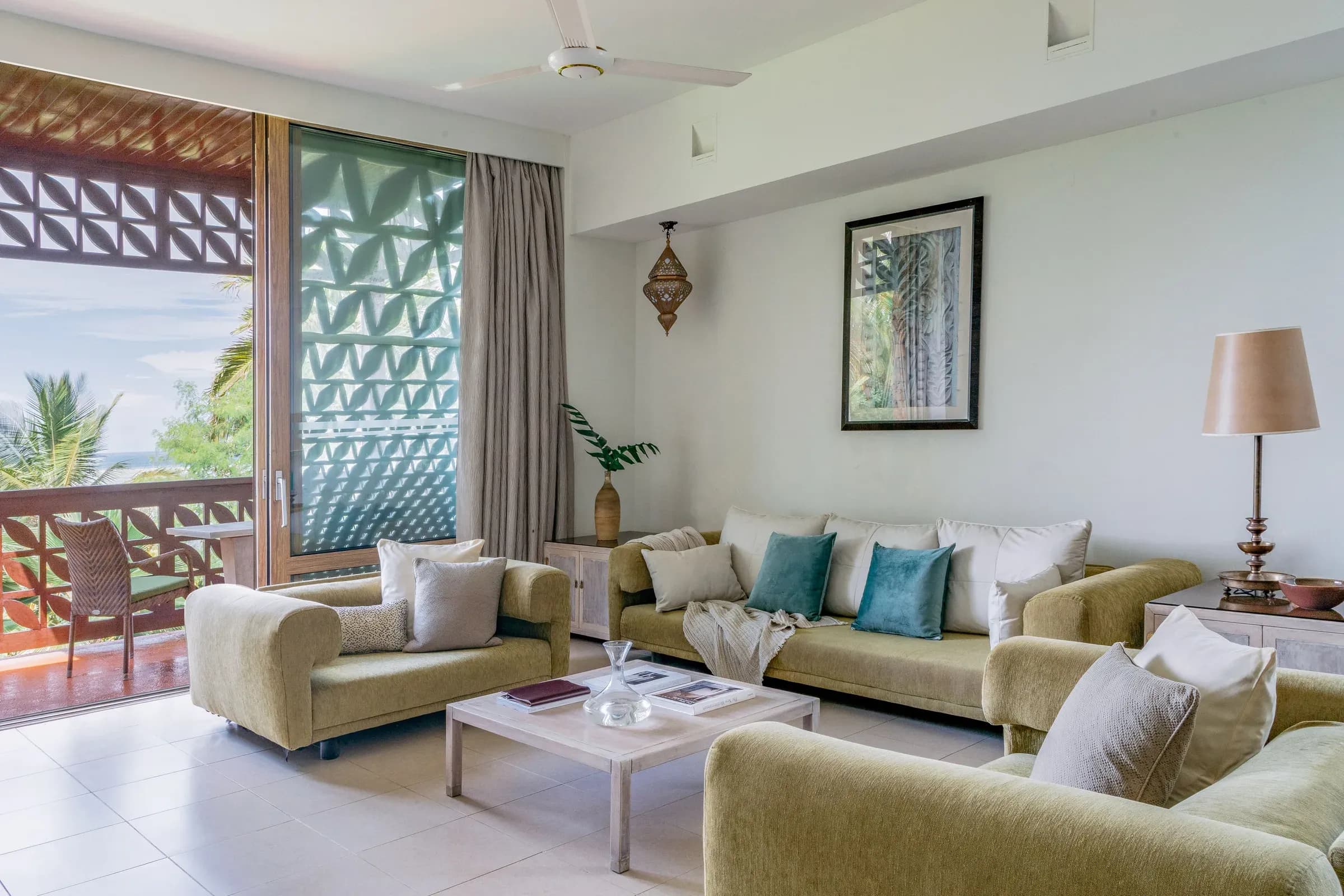 Family Room with separate lounge and dining table at Meliá Zanzibar