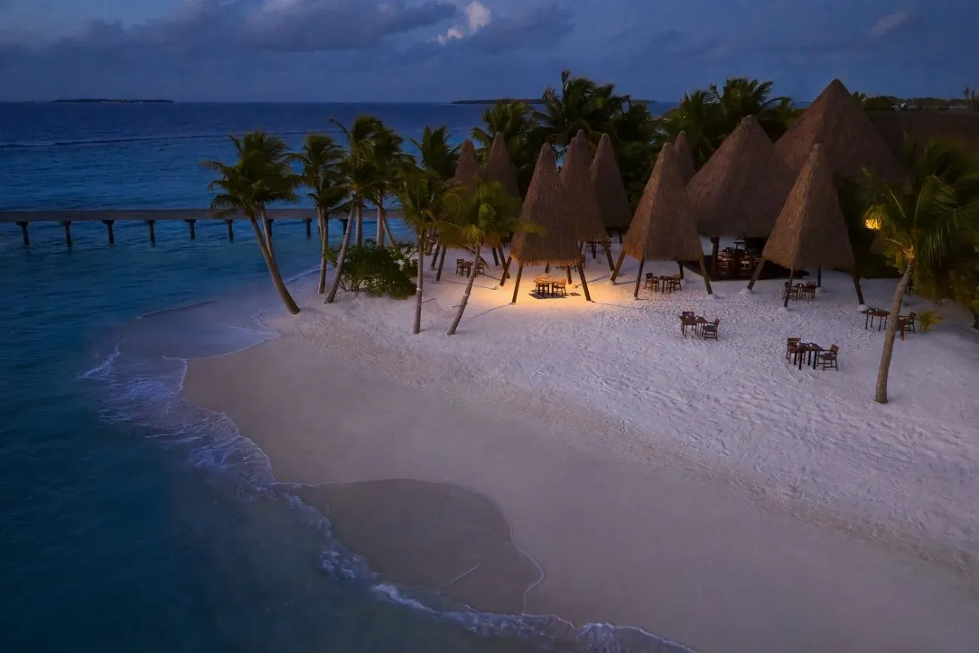 Ginifati private dining pod over the ocean at Heritance Aarah
