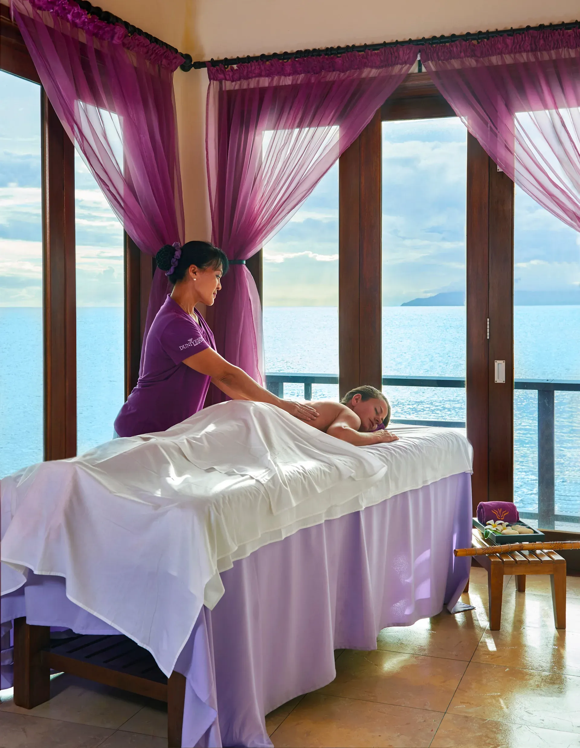eforea Spa treatment setting on the granite rocks at Hilton Seychelles Northolme