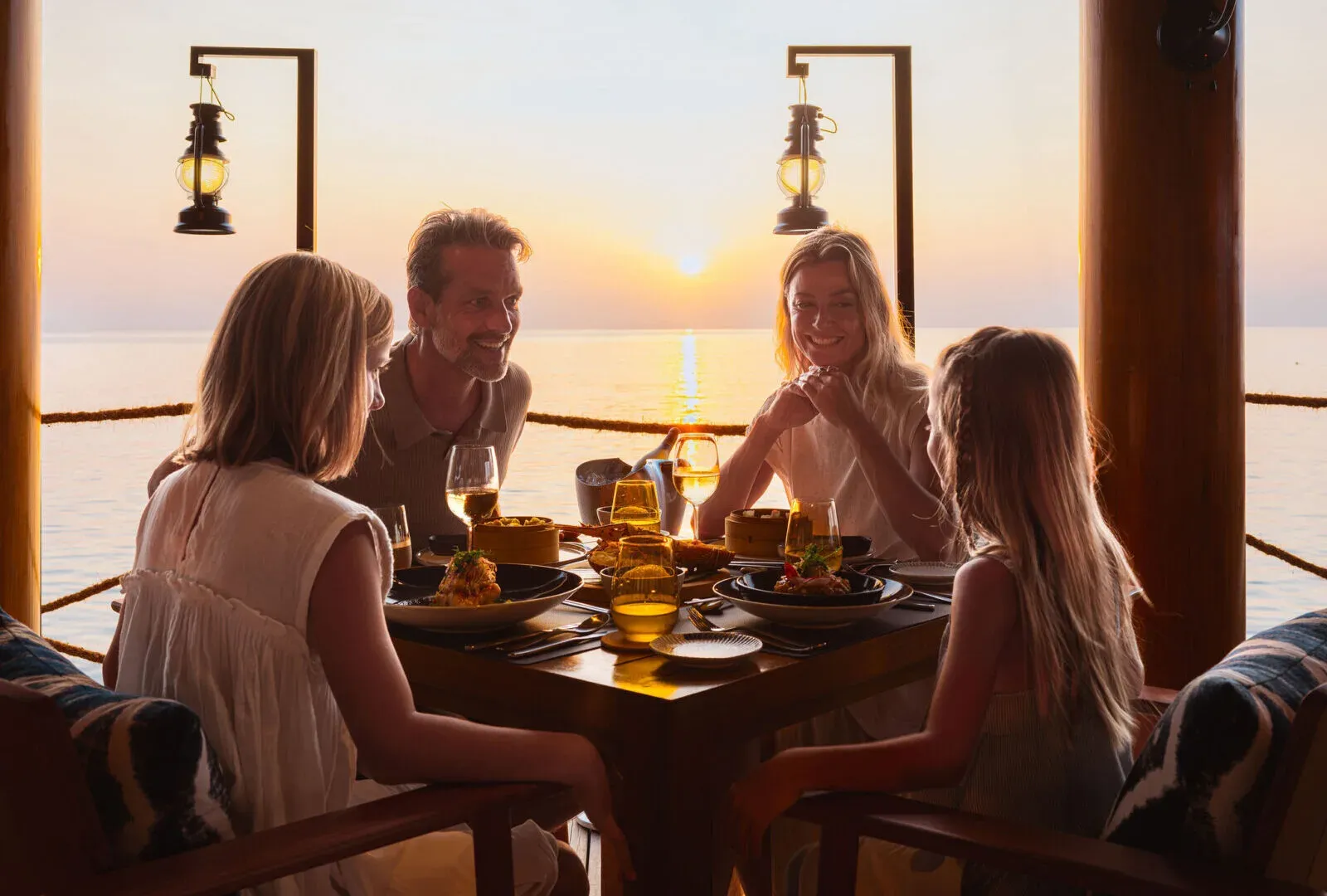 Fish Market sea-to-table dining setup at InterContinental Maldives Maamunagau Resort