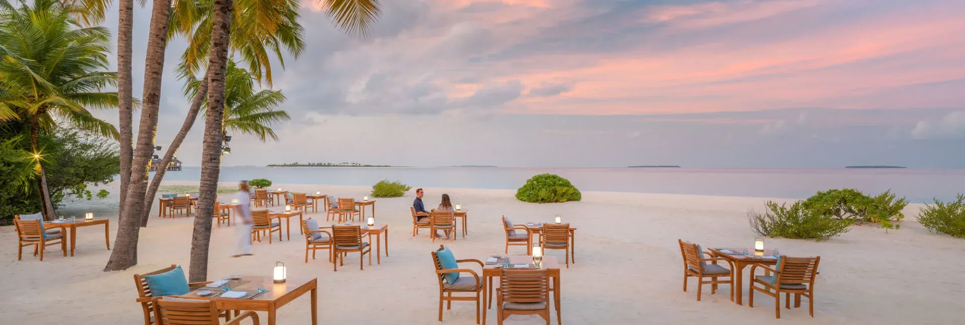 Ocean Grill barefoot beach dining setting at JA Manafaru
