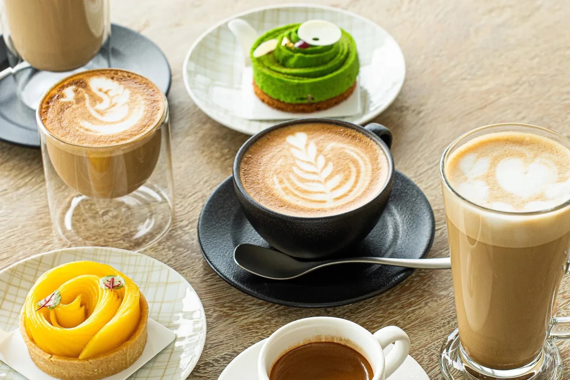 Coffee service at the Cafe Lounge, Jumeirah Olhahali Island