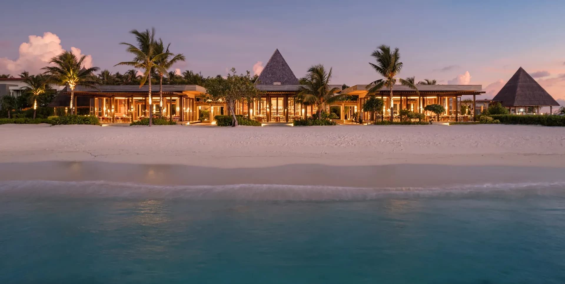 Dining terrace at The Restaurant, Kuda Villingili Resort Maldives