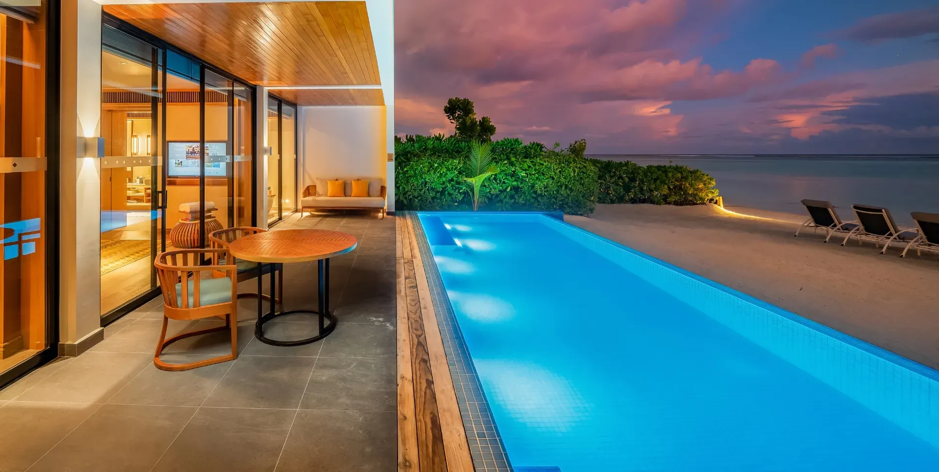 Four Bedroom Beach Residence with Private Pool and infinity pool at Kuda Villingili Resort Maldives