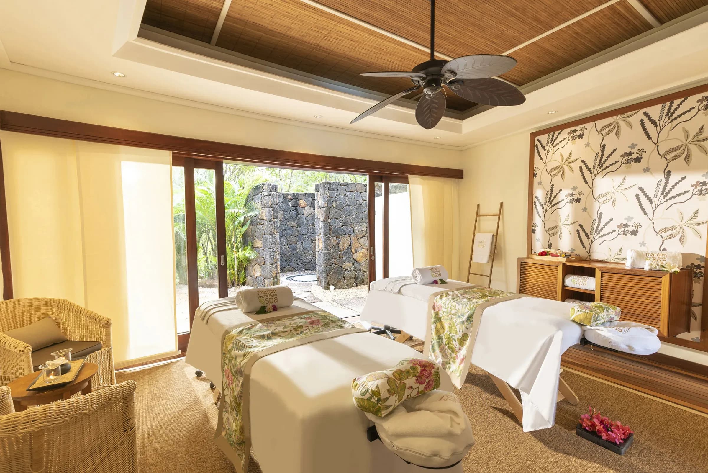 Treatment cabin at the Maritim Tropical Flower Spa, Maritim Resort & Spa Mauritius