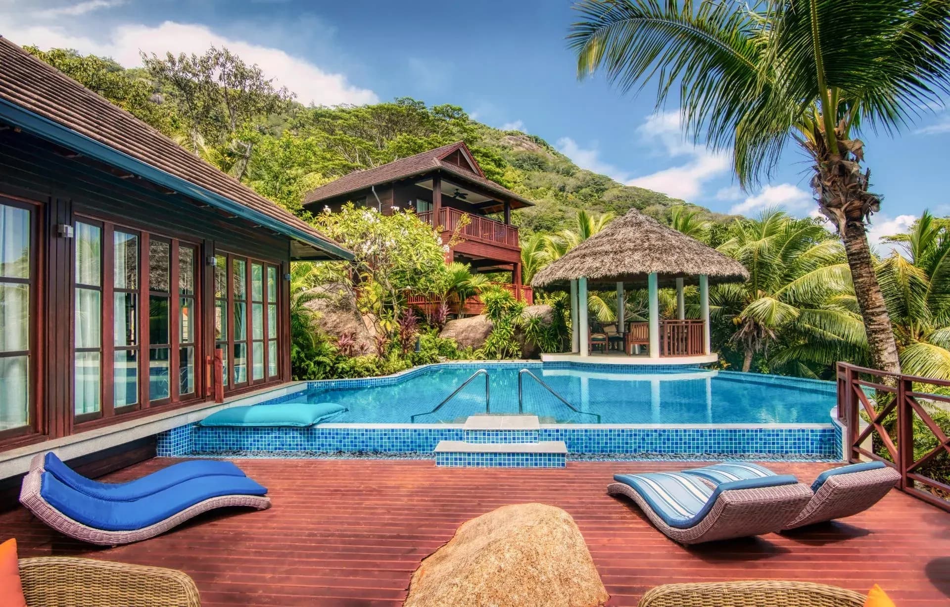 Two Bedroom Labriz Retreat infinity pool with mountain views at Niva Labriz Seychelles