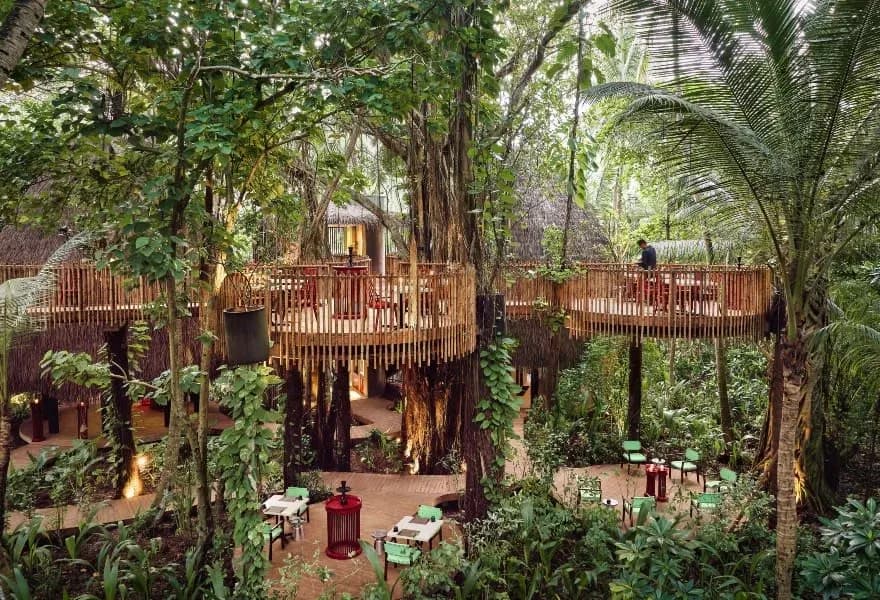 Nest treetop restaurant dining setting at Niyama Private Islands Maldives