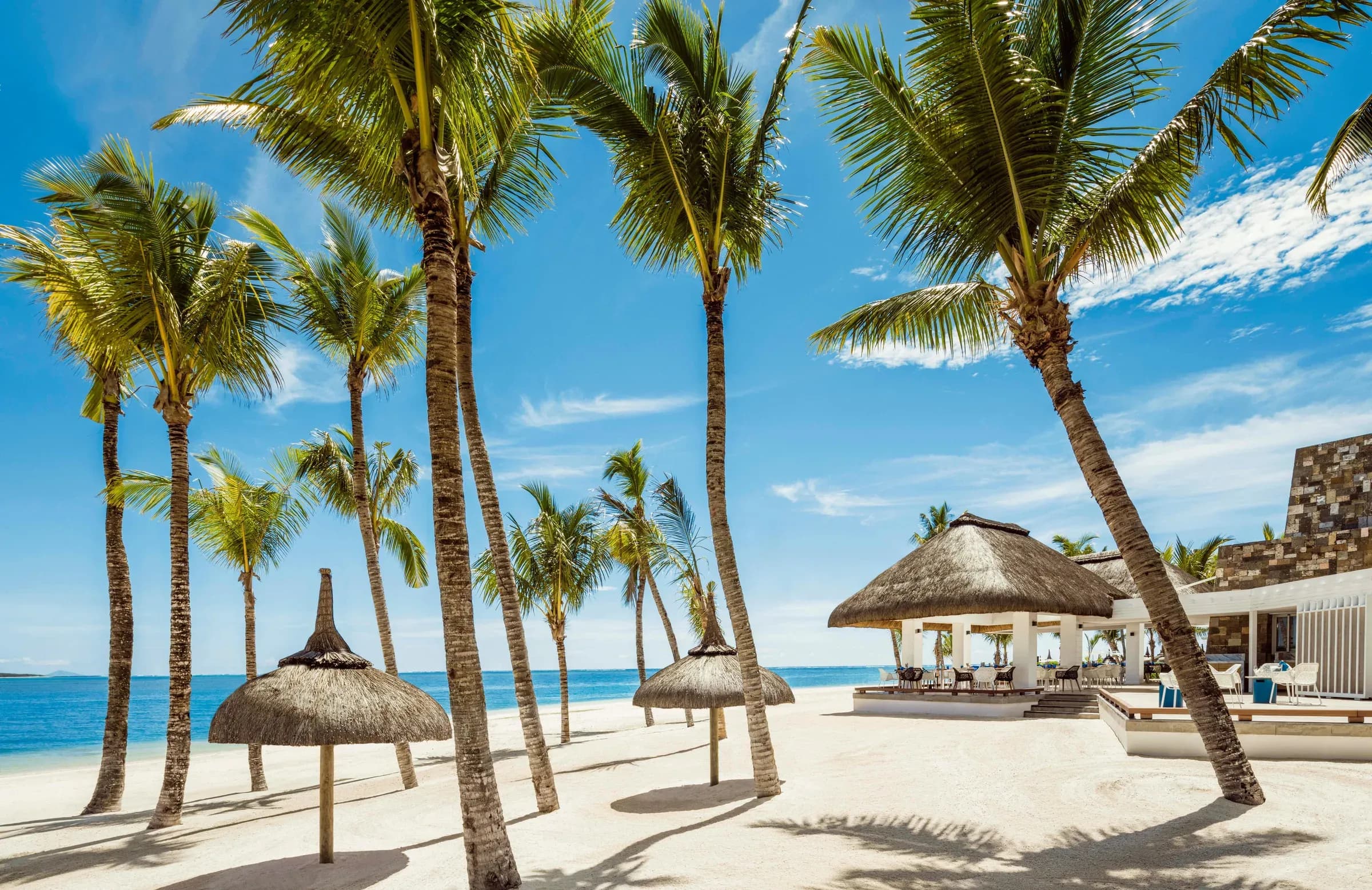 La Pointe beachside seafood deck at One&Only Le Saint Géran