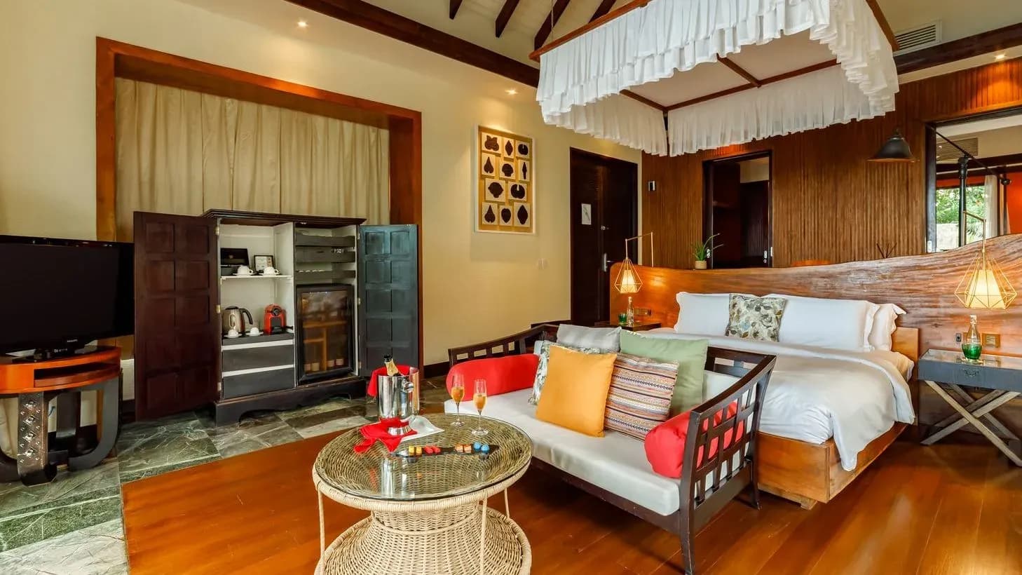 Earth Pool Villa Sunset bedroom interior at OZEN RESERVE BOLIFUSHI