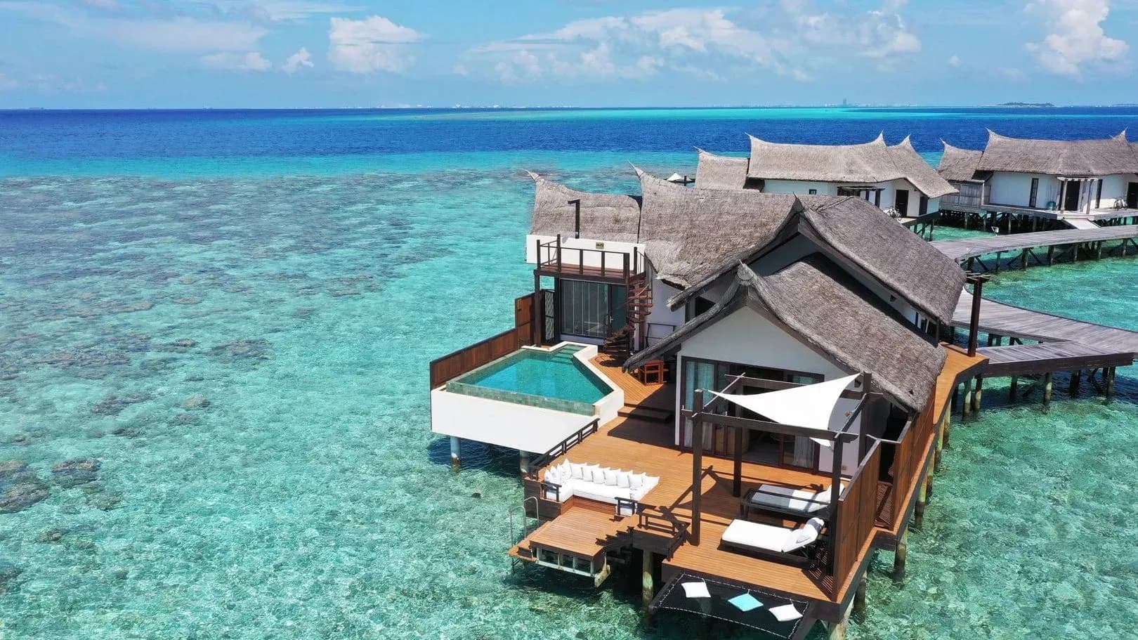 Ocean Pool Suite overwater deck and pool at OZEN RESERVE BOLIFUSHI