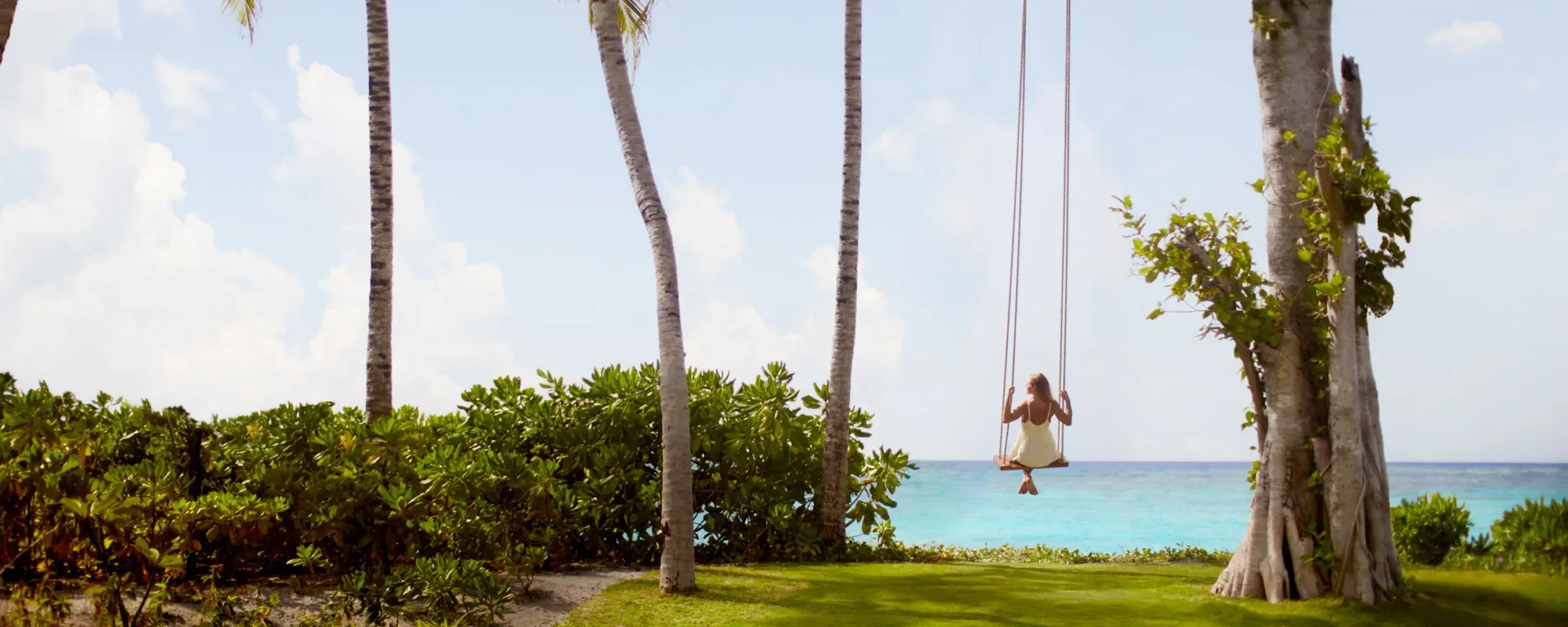 Garden pathway and pavilions at The Ritz-Carlton Maldives, Fari Islands
