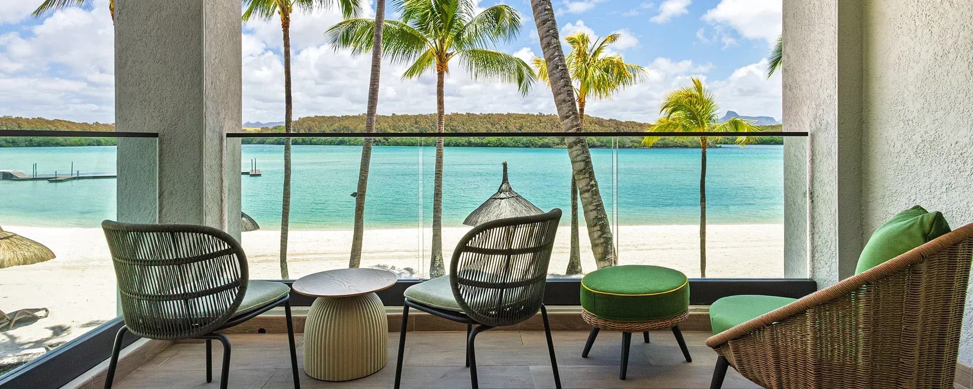 Bay-View Room in the adults-only Shandrani for 2 wing