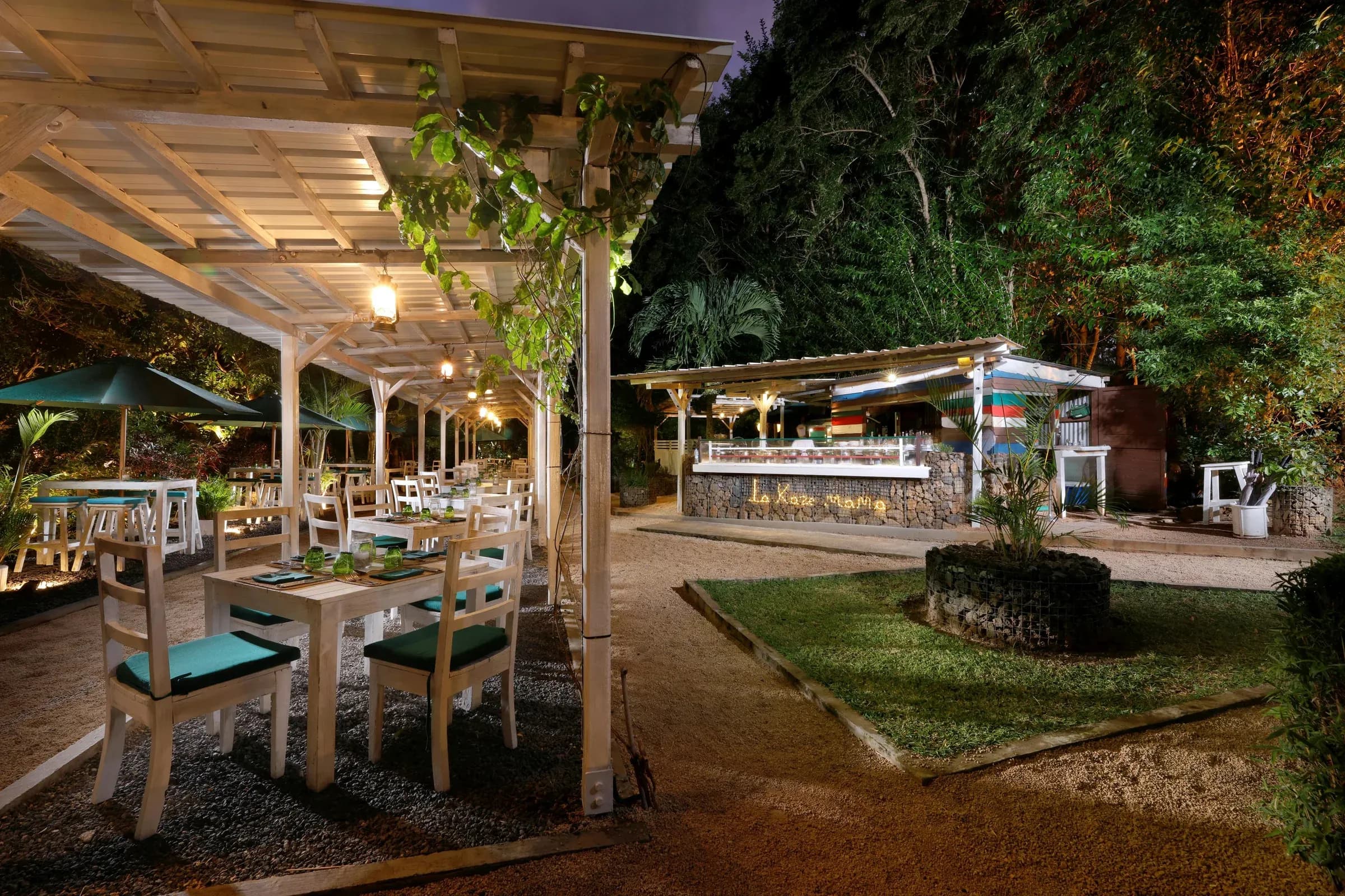 La Kaze Mama restaurant at Shanti Maurice Resort & Spa