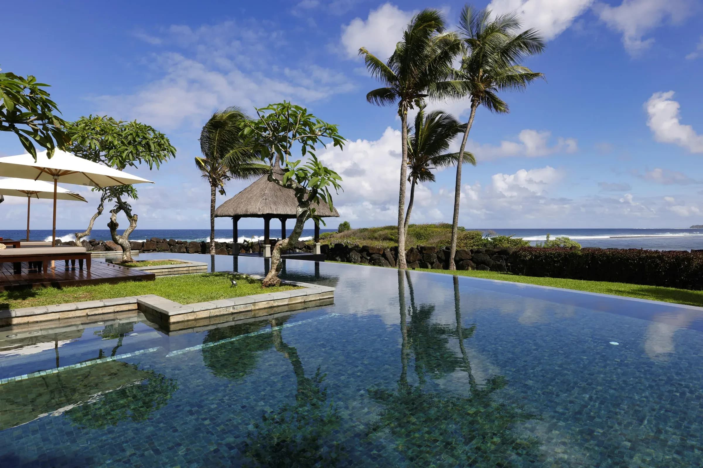 Shanti Villa private pool and garden at Shanti Maurice Resort & Spa