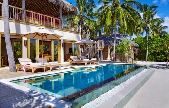 Private garden pool of the Lagoon Beach Villa with Pool at Six Senses Laamu