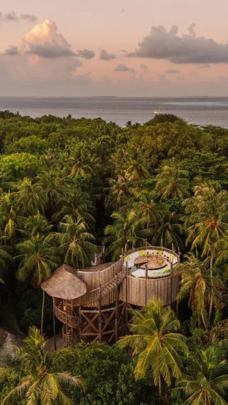 Flying Sauces restaurant at Soneva Fushi