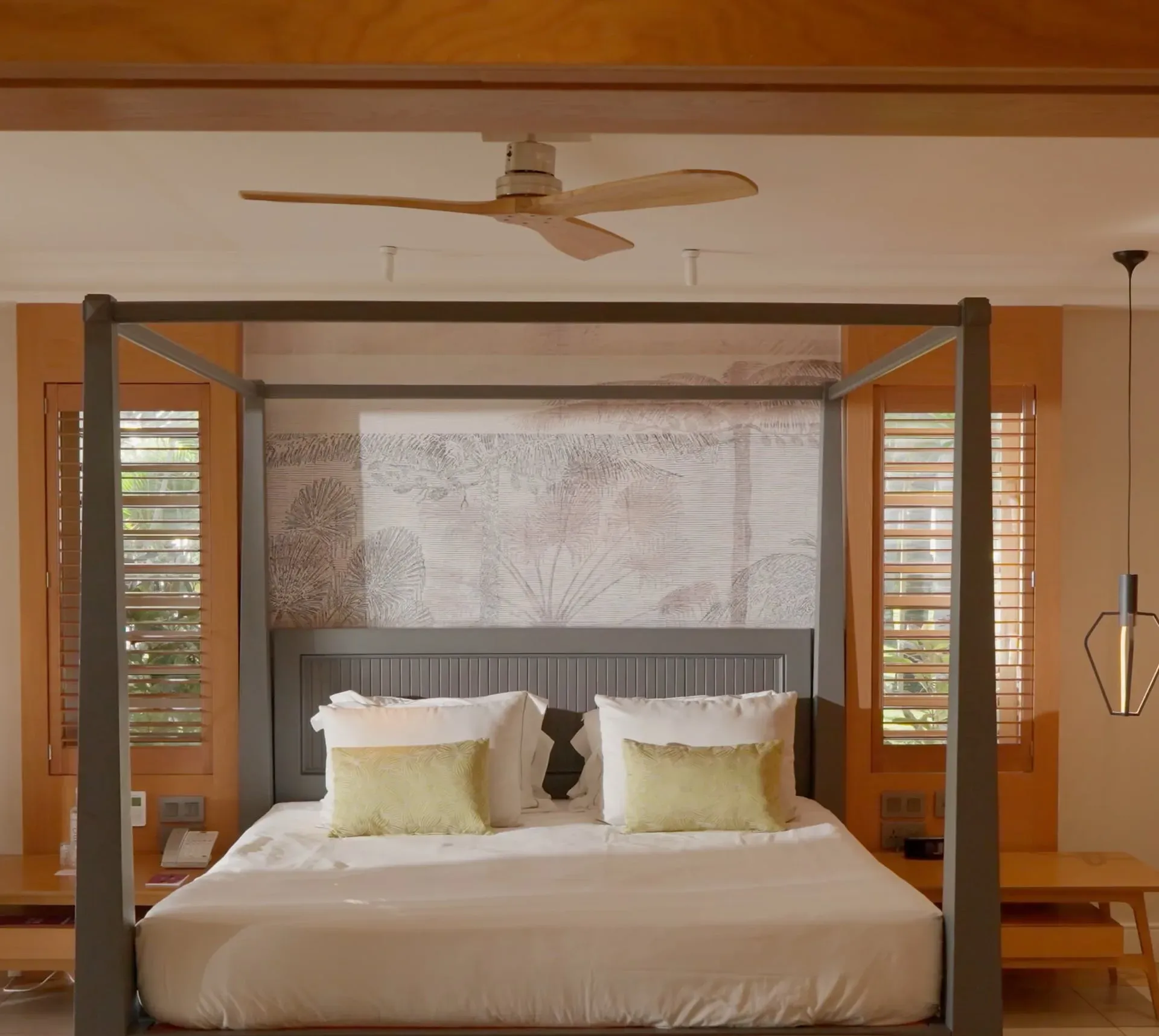 Executive Beach Front Suite bedroom at Sugar Beach Mauritius