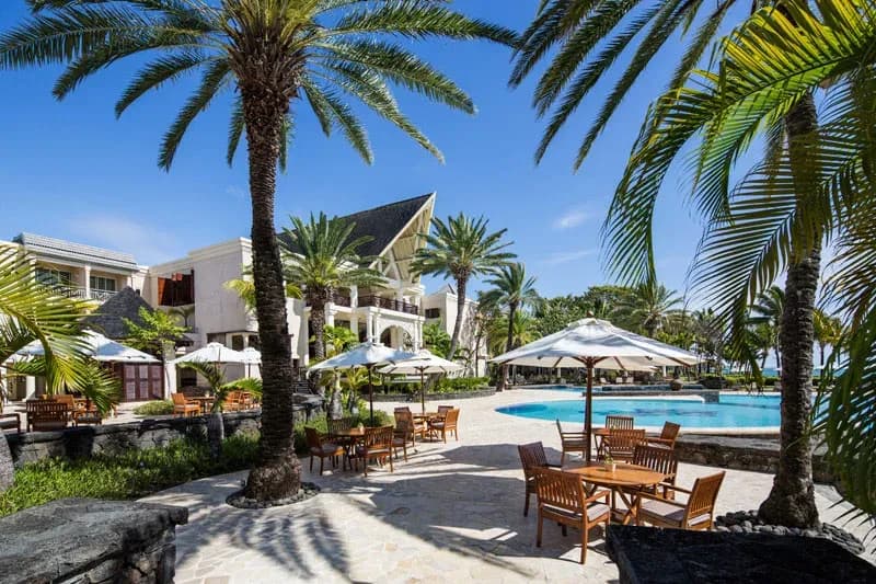 The Verandah poolside restaurant at The Residence Mauritius