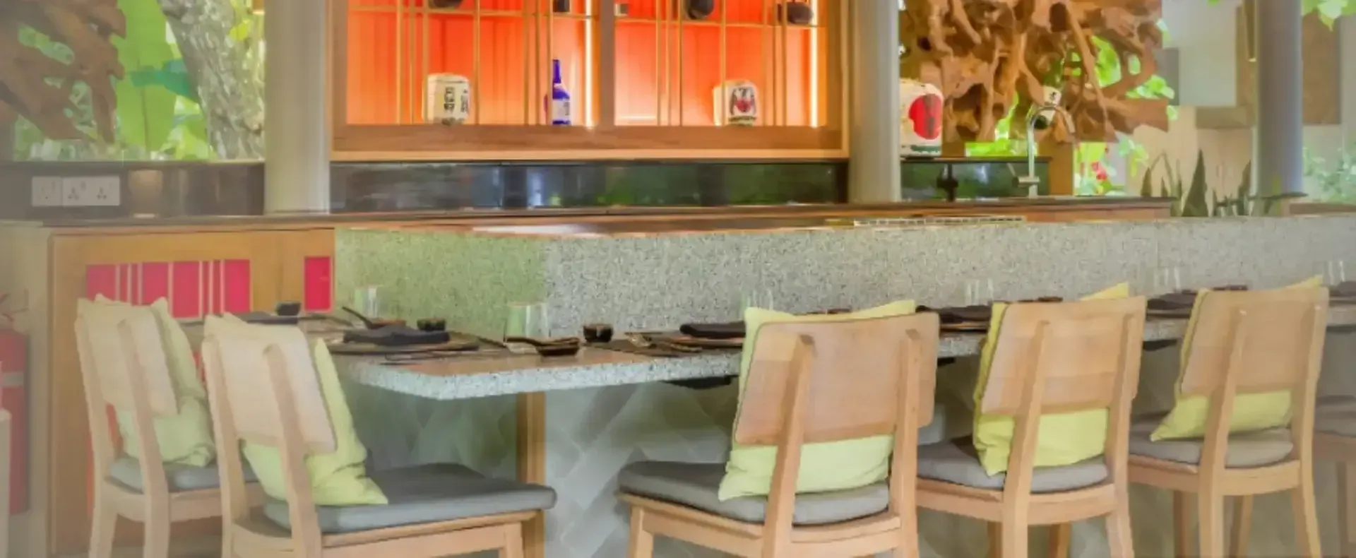 Anguru Teppanyaki counter dining at Vakkaru Maldives