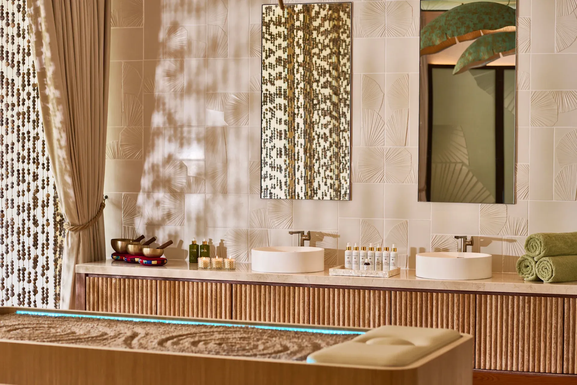 Treatment room at the Waldorf Astoria Spa, Platte Island